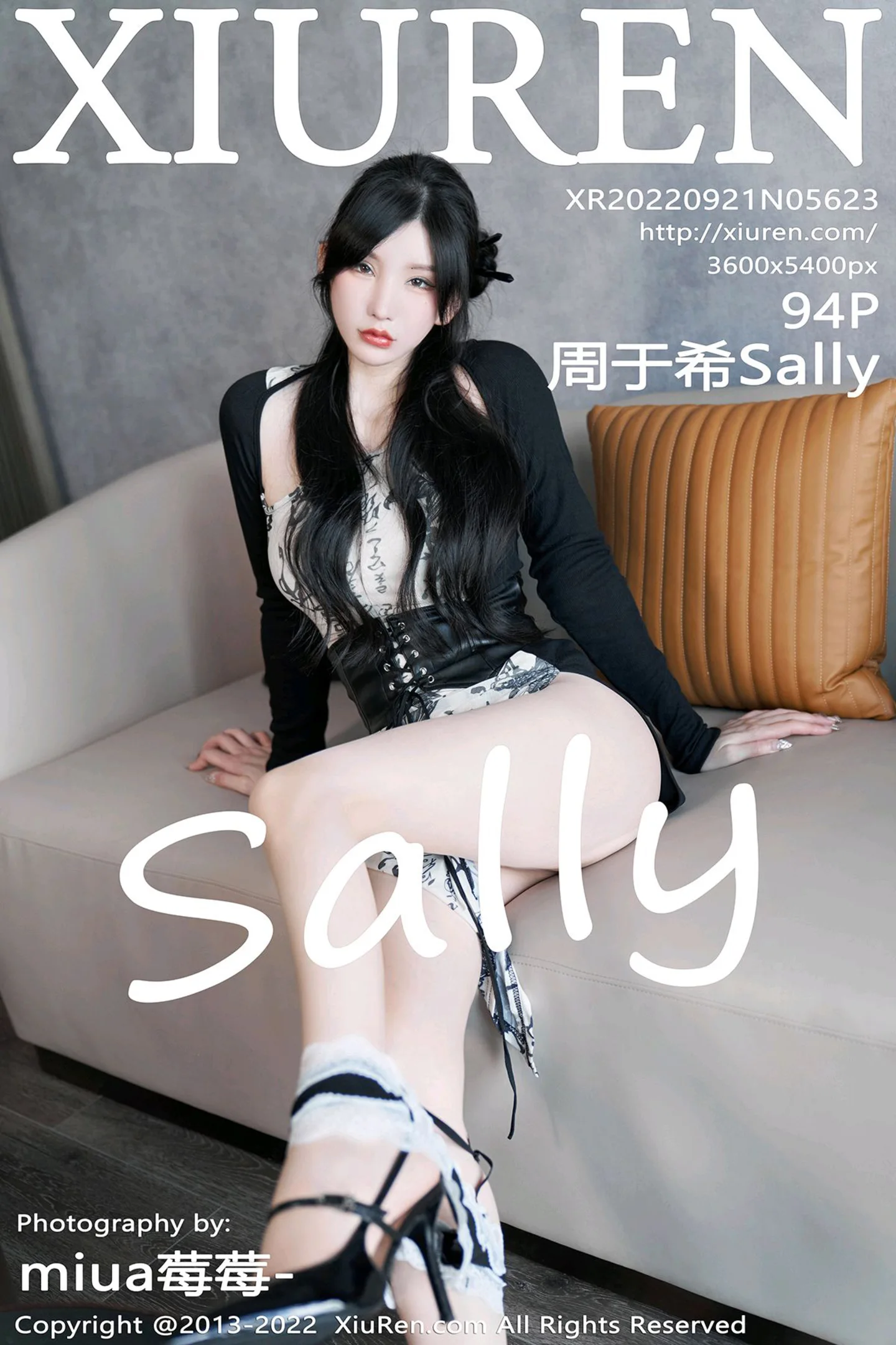 [XiuRen秀人网] VOL.5623 女神周于希Sally性感拼色连衣裙配超薄开档肉丝绝美诱惑写真94P-秀人网官方网站